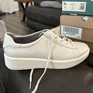 Women’s collections by Clarks. Layton lace. White leather. Size 8.5